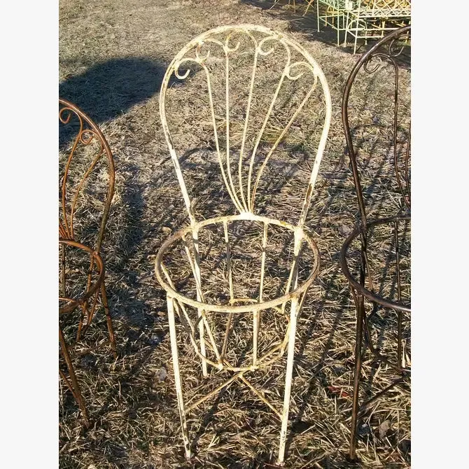 Wrought Iron Swirl Pot Chair Planting Frame Wire