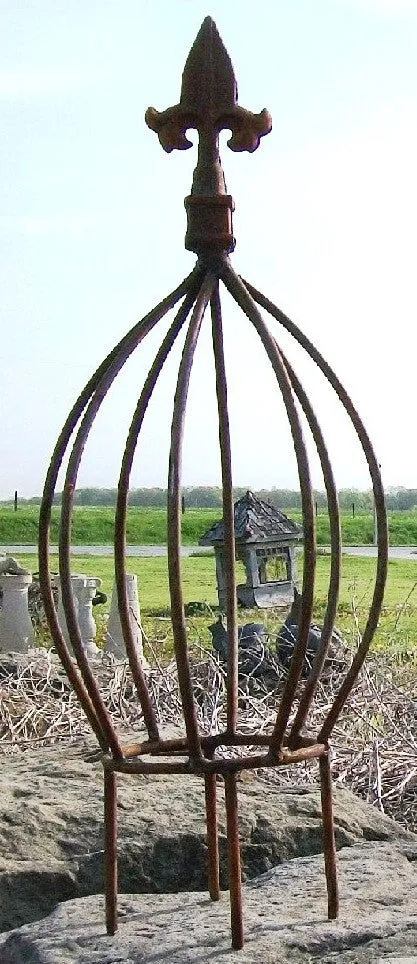 Wrought Iron Tiny Finial Topiary