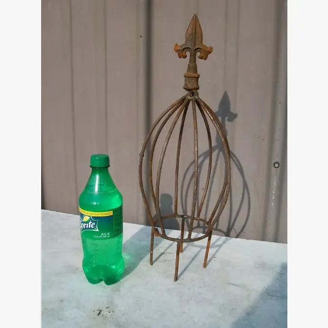 Wrought Iron Tiny Finial Topiary