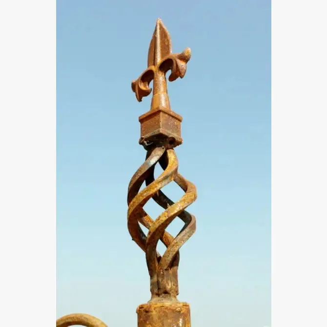 Wrought Iron Tree with 3 Basket Decorative Stand