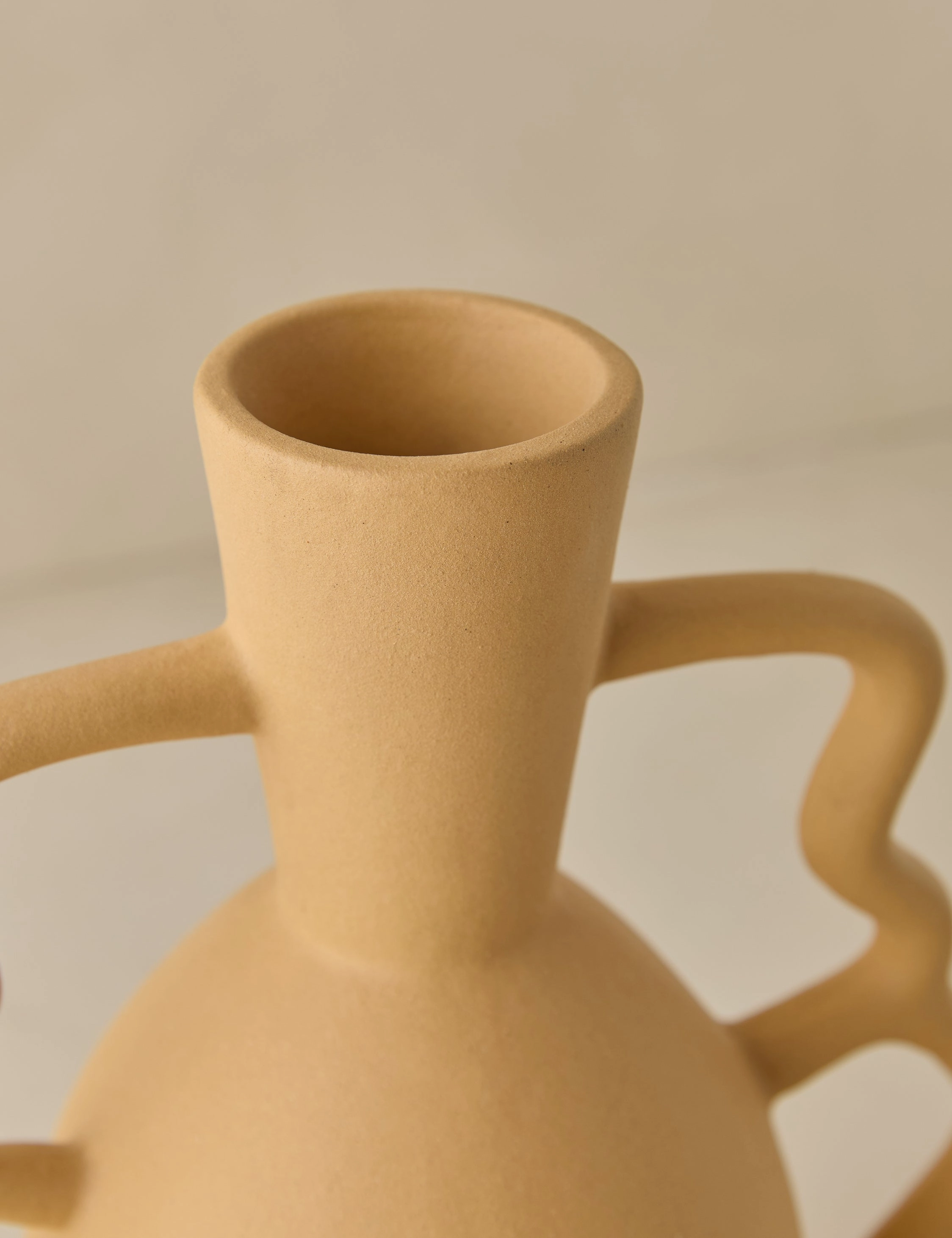 Zayden Vase